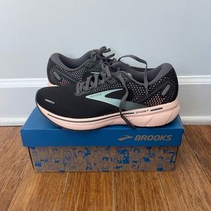 Women’s Size 9 Brooks Ghost 14 Running Shoes